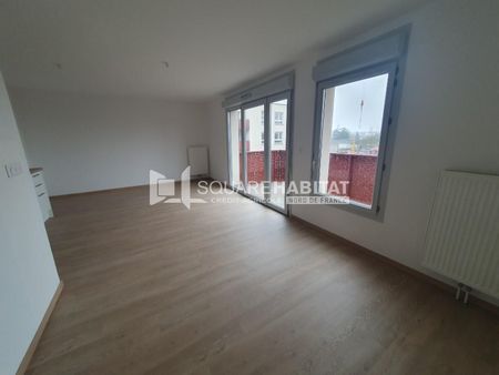 Location Appartement 4 pièces 85m² VALENCIENNES 59300 - Photo 4