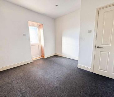 Cavendish Place, Eastbourne, BN21 - Photo 6