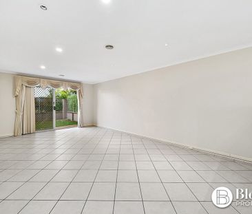 Easy Care Convenient Living - Photo 3