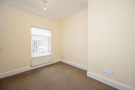 Greenfield Road, Dentons Green, St. Helens, WA10 - Photo 3