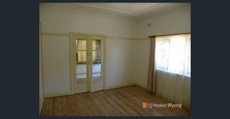 Affordable Living in the Heart of Gosford - Photo 2
