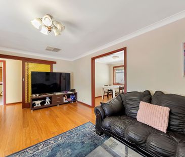 Your Search is over - Spacious Family Home - Photo 4