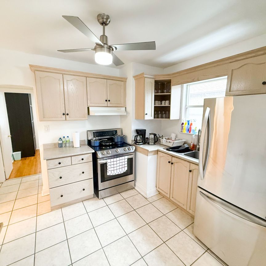 For Lease - 20 Bayard Avenue Unit# Main, Toronto, Ontario - Photo 1