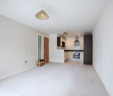 St James South, Jessop Avenue, Cheltenham GL50 3SP - Photo 5