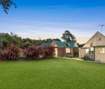 Spacious Family Retreat in a quiet Court Setting! - Photo 6