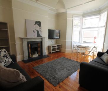 1 bedroom in a house share to rent - Photo 4