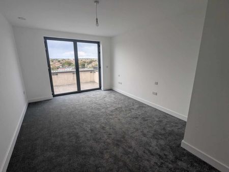 1 Bed Flat, Oto Tower, IG3 - Photo 4