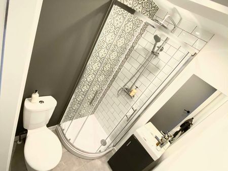 Bolingbroke Street Unit 5 - Photo 3