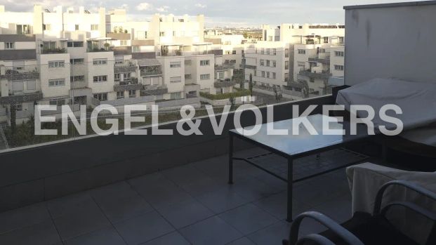 Piso de alquiler en Sol - Foto 1