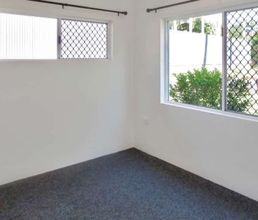 Low Maintenance Home - No Rear Neighbours! - Photo 4