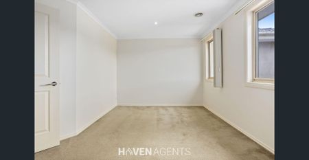 SPACIOUS AND PRIVATE THREE BEDROOM TOWNHOUSE WITH DOUBLE GARAGE | HAVEN AGENTS - Photo 5