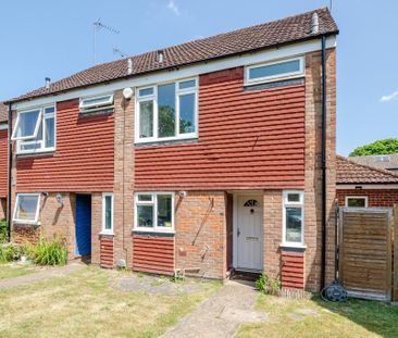 3 bedroom end of terrace house to rent - Photo 4