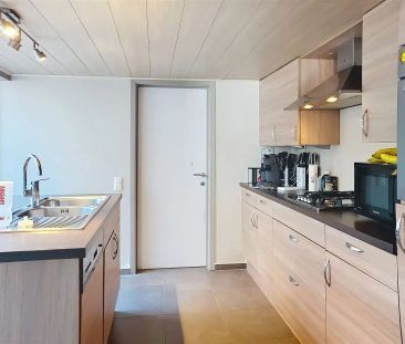 woning met 4 slaapkamers en eigen staanplaats ! - Foto 5