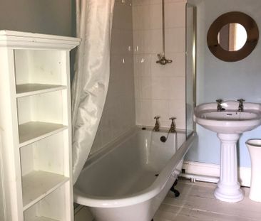 2 bedroom apartment to rent Lansdown Place, Cheltenham, Gloucesters... - Photo 5