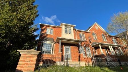 For Lease - 10561 Bayview Avenue, Richmond Hill, Ontario - Photo 4