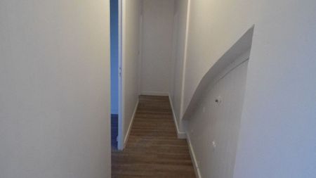 Location Appartement 3 pièces 75m² DUCEY LES CHERIS 50220 - Photo 3