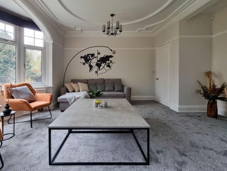 4 bedroom detached house to rent - Photo 2