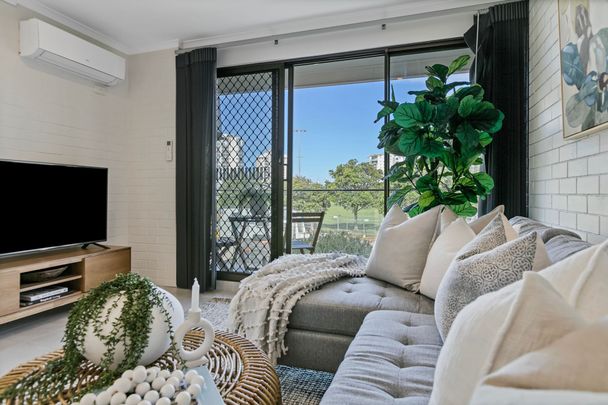 Contemporary Beachy Feel in the Heart of Cotton Tree&excl; - Photo 1