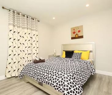 For Lease - 2 Waringstown Drive, Toronto, Ontario - Photo 6