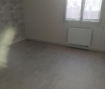 LE MANS FUNAY MAISON T4 90M2 3 CHAMBRES SALLE DE DOUCHE CHAUFFAGE/E... - Photo 4