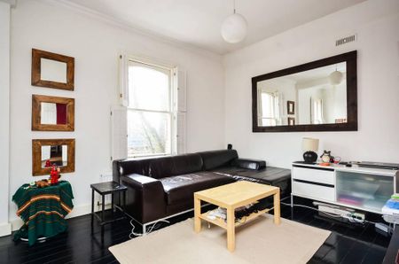 1 bedroom flat to rent - Photo 2