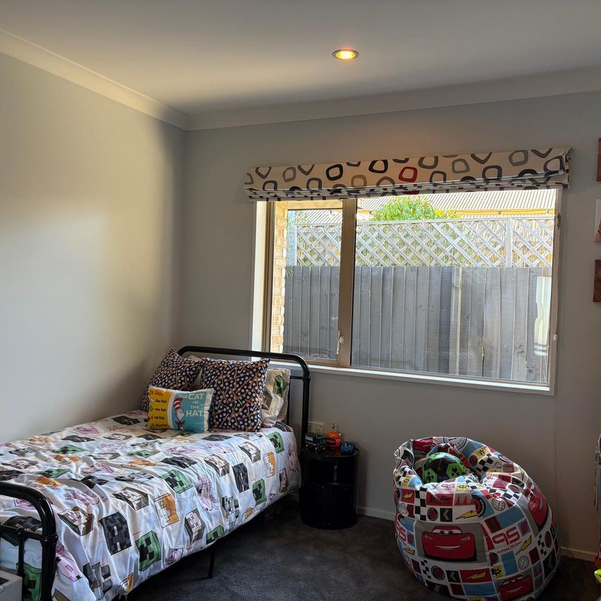 25 Reka Street - Photo 1