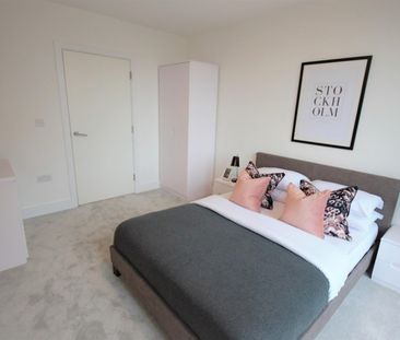 Sandown House, 124 High Street, Staines-Upon-Thames,TW18 - Photo 3