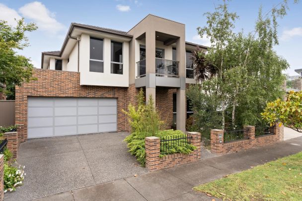 5 Shearwater Crescent, Maribyrnong. - Photo 1