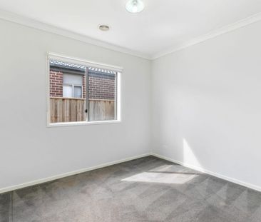 Modern Living in the Heart of Harpley Estate - Photo 3