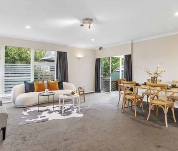 Charming 4BR Big garden house in Halswell - Photo 2