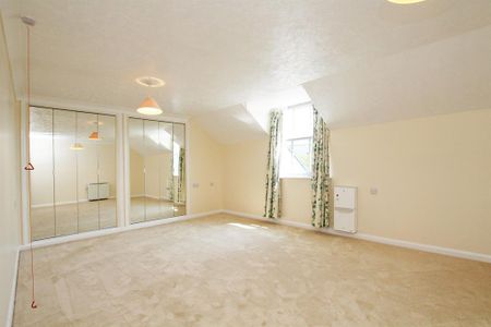 2 bedroom retirement property to rent - Photo 4