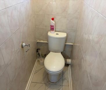 3 Bedroom Flat To Let - Photo 6