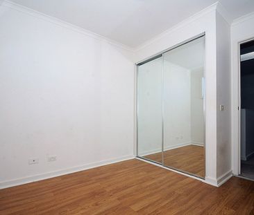 28 Newport Drive, Mulgrave - Photo 2