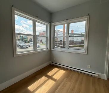Mignon 4 1/2 Situé Au 20 8e Avenue Nord - Photo 1
