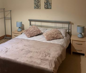 Flat to rent on - Photo 5