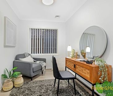 Stunning Large 4-Bed+Study Modern Home - Photo 5
