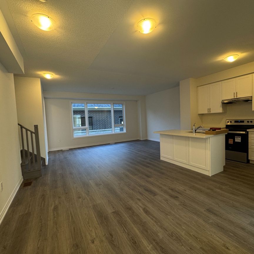 For Lease - 168 Alcorn Drive, Kawartha Lakes, Ontario - Photo 1