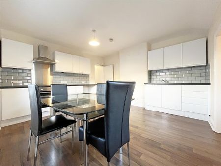 1 bedroom Duplex to rent - Photo 2