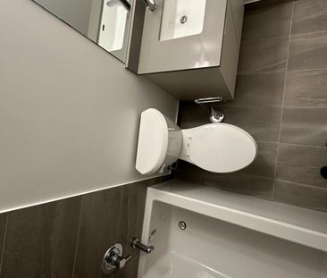 For Lease - 202 Burnhamthorpe Road Unit# 1608, Mississauga, Ontario - Photo 3