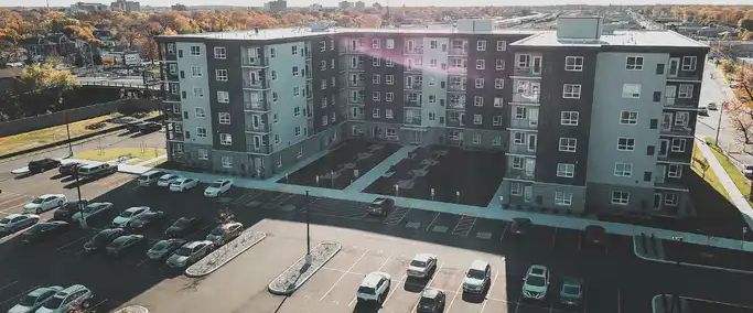 Beautiful 1 bed/1 bath for rent IMMEDIATELY! | 850 Wyandotte Street West, Windsor - Photo 1