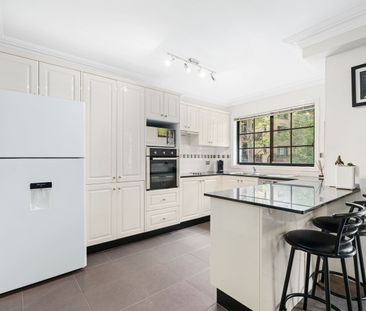 Spacious 2-Bedroom Apartment with Modern Features & Secure Parking - Photo 3