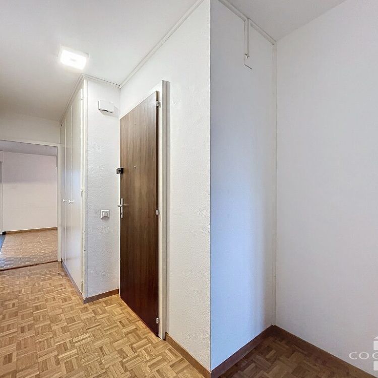 Agréable appartement de 3 pièces au 1er étage proche du centre ville - Photo 1