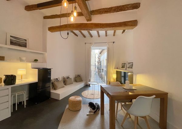 Bonito estudio-apartamento amueblado en zona Santa Clara, casco antiguo de Palma.