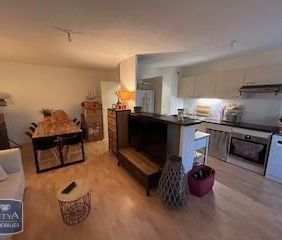 Location Appartement 3 pièces 61m² FLEAC 16730 - Photo 2