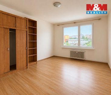 Pronájem bytu 1+1 35 m² - Photo 1