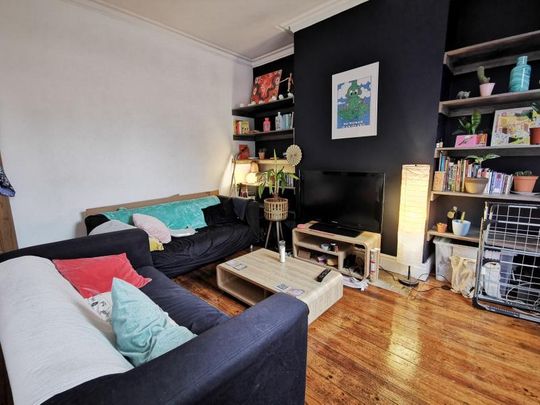 2 bedroom terraced house to rent - Photo 1