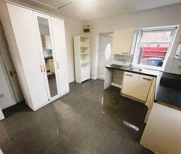 Studio to rent - Photo 6