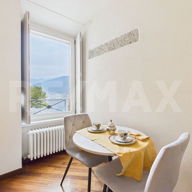Elegante 1½-Zimmerwohnung mit Seeblick in Morcote. - Photo 2
