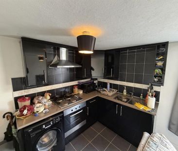 2 Bedroom Apartment To Let - Photo 6