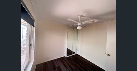 Captivating Brick Home with 3 Bedrooms and Solar Panels! - Photo 4